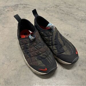 NIKE ACG MOC 3.0 Size 9